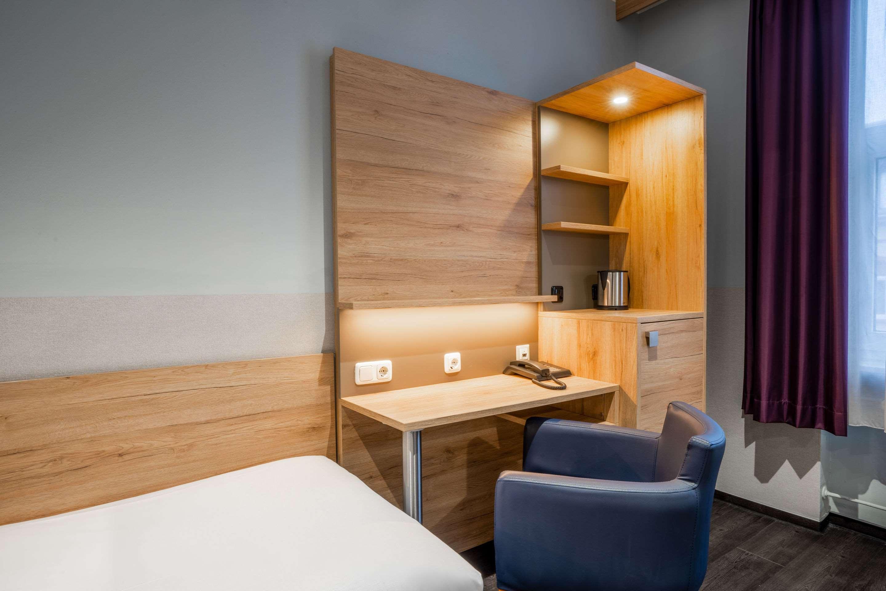 Hotel Comfort Frankfurt Station 3*