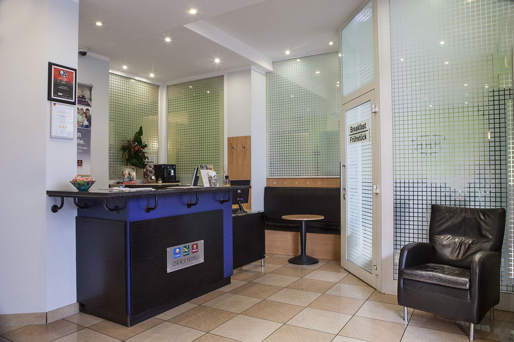 Hotel Comfort Frankfurt Station 3*